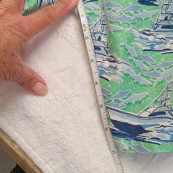 Vineyard Vines green navy fishboats size men M with elastic waist & drawstring - Picture 6 of 8